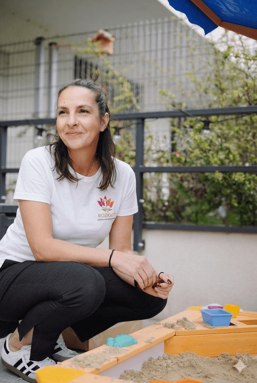 PaedDr. Dana Janotová, školská psychologička – oficiálny portrét pre Centrum Rozkvit, Bratislava