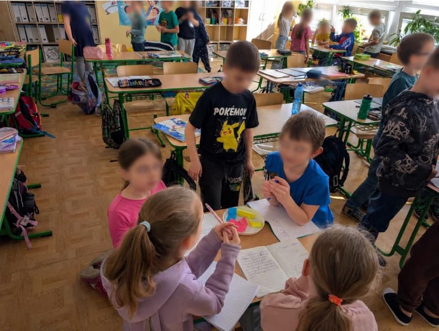 Rozprávková dedinka spieva – blokové vyučovanie s hudbou a pohybom